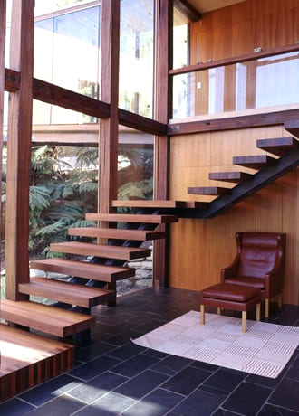 Пример лестницы на монокосоуре